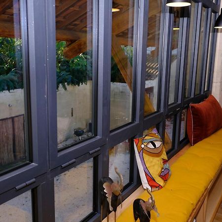 Bed and Breakfast Le Loft De La Grange Арль Экстерьер фото