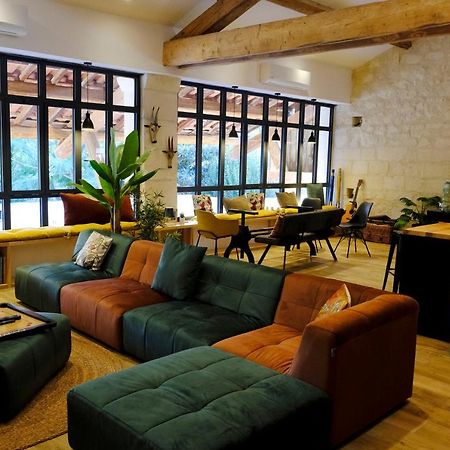 Bed and Breakfast Le Loft De La Grange Арль Экстерьер фото